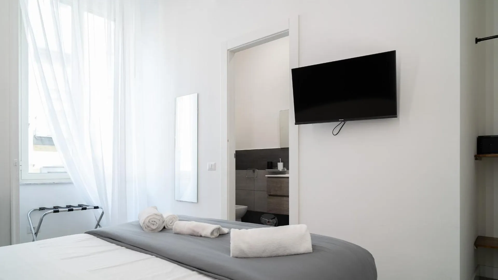 B&B Universita Naples 2*,