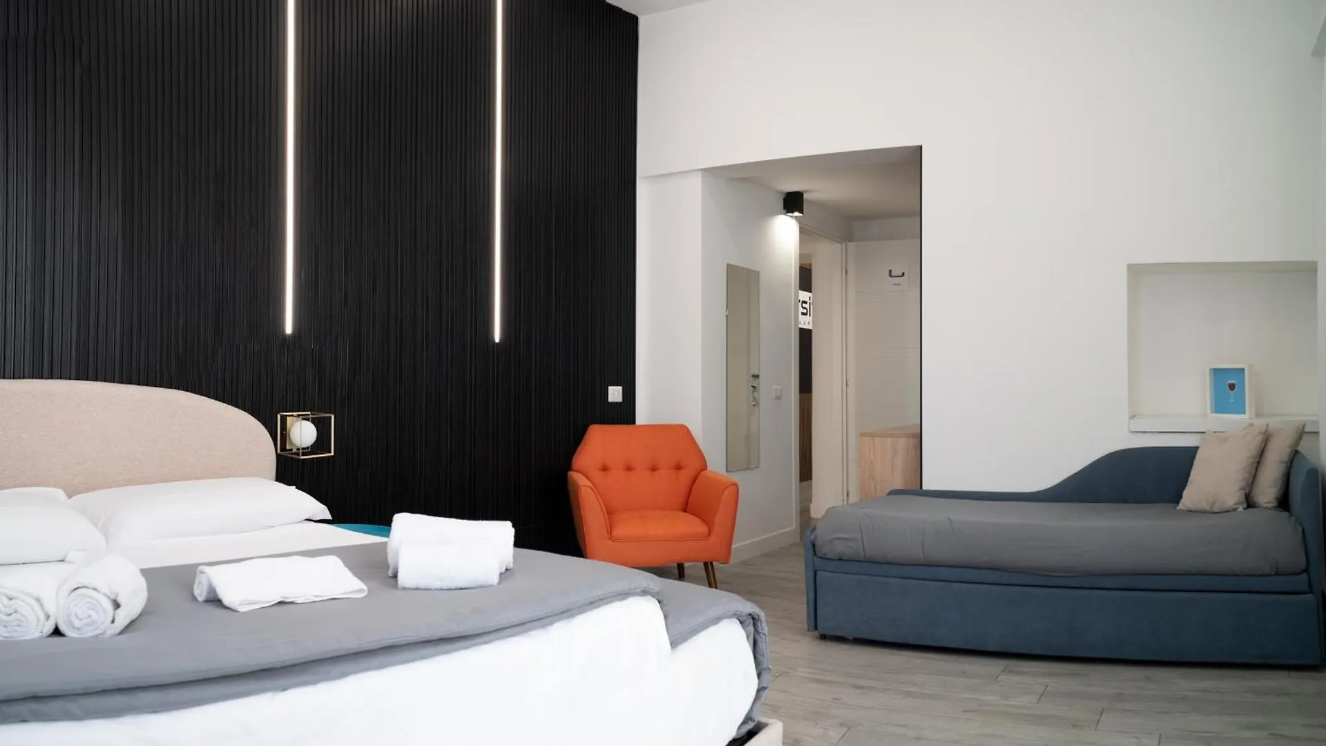 B&B Università Napoli 2*,  Italia