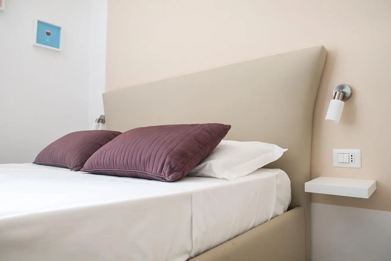 B&B Università Napoli 2*,