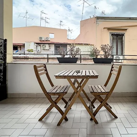 B&B Universita Neapol 2*,