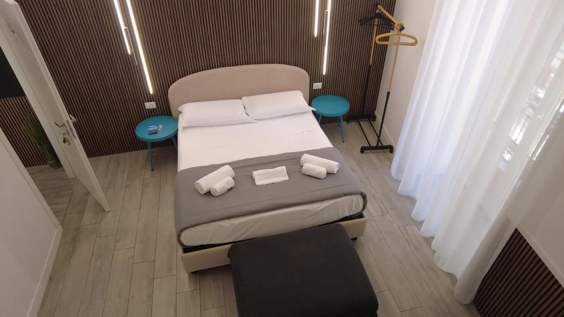B&B Universita Neapol 2*,  Włochy