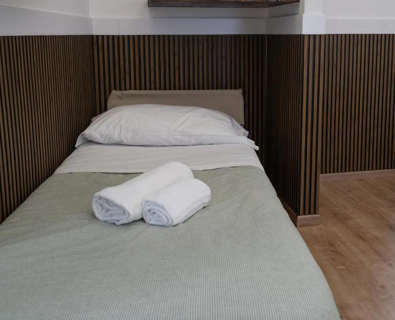 B&B Universita Neapol 2*,