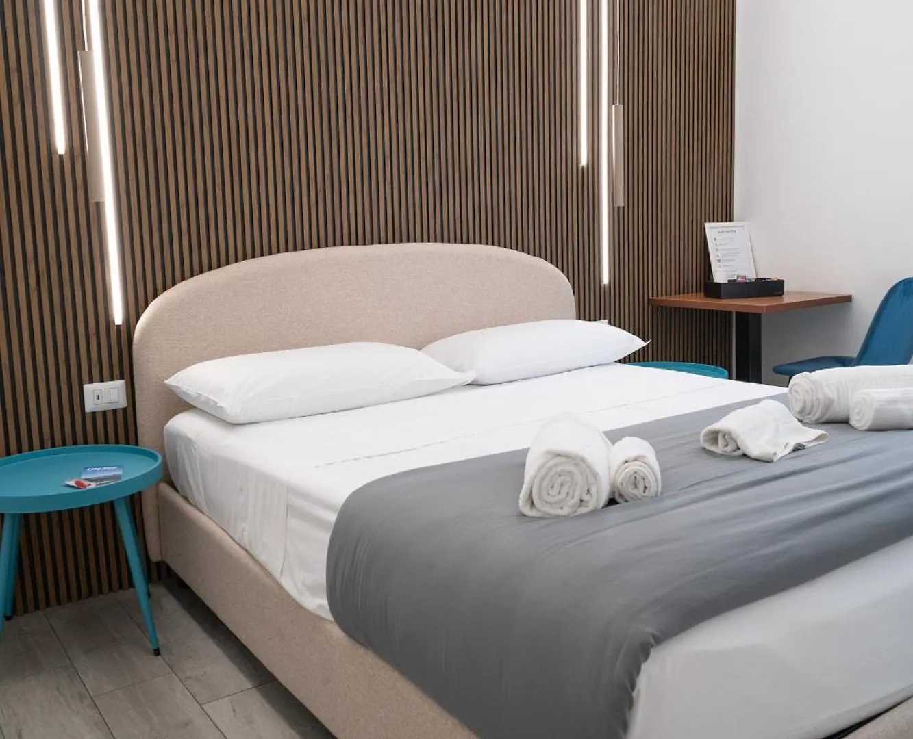 Nocleg ze śniadaniem B&B Universita Neapol